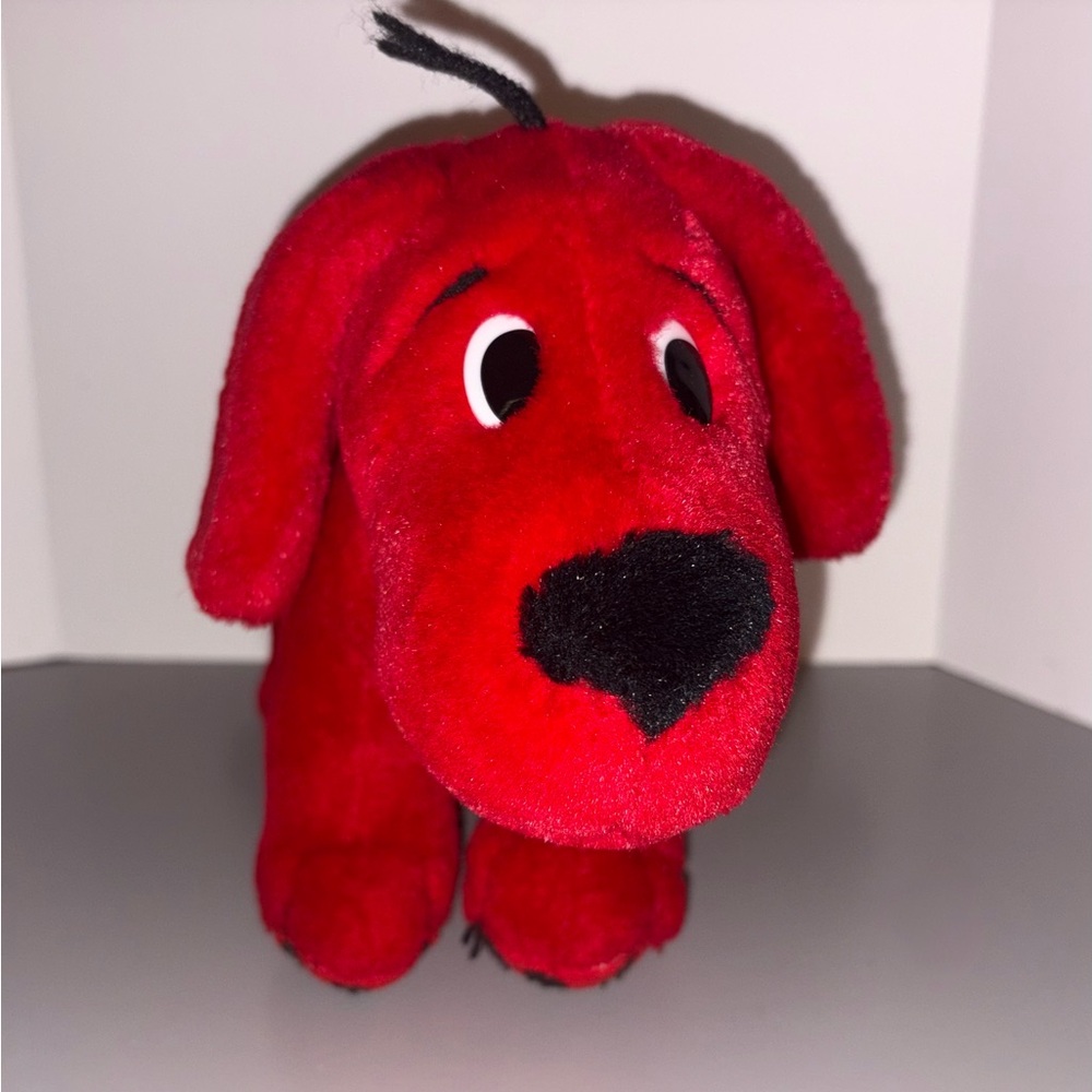 Clifford the Big Red Dog Vintage Plush Toy 8"